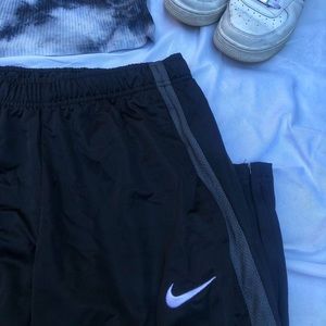 ✨Nike joggers✨